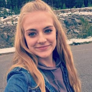 Meet your Posher, Alyssa